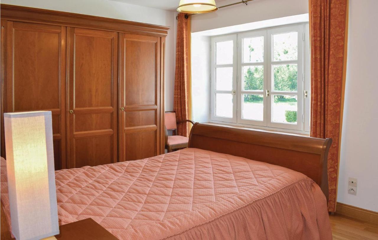 Gorgeous Apartment In Ponts With Wifi Exterior photo